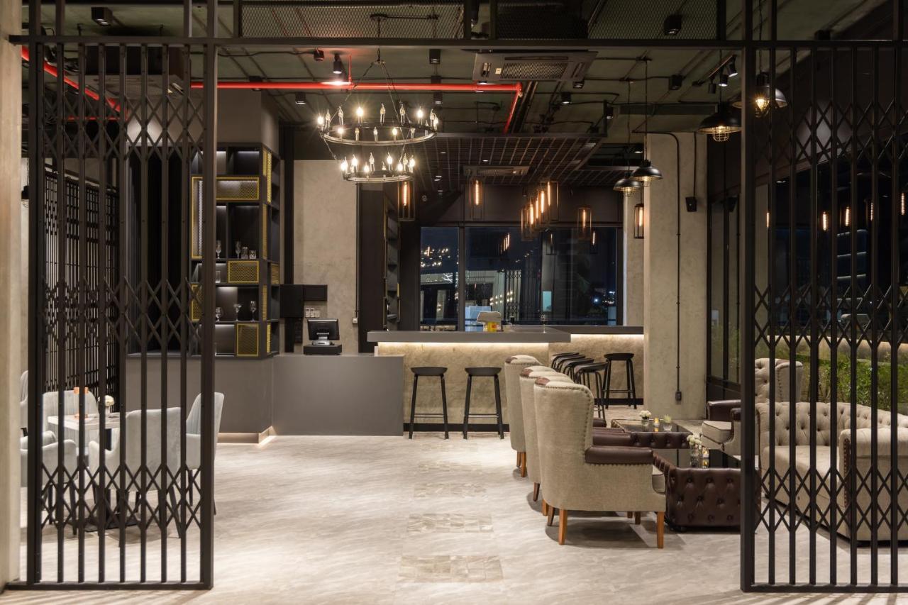 Eastin Hotel فيينتيان المظهر الخارجي الصورة