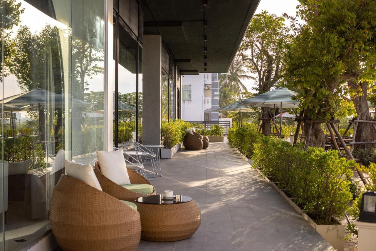 Eastin Hotel فيينتيان المظهر الخارجي الصورة